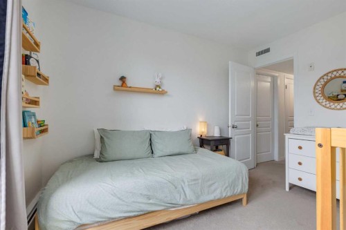 26 Auburn Bay Common Se, Calgary, AB - Indoor Photo Showing Bedroom