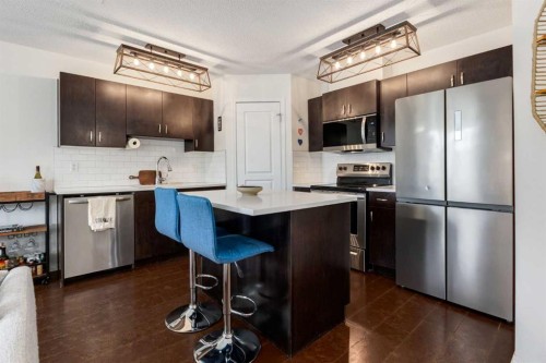 26 Auburn Bay Common Se, Calgary, AB - Indoor Photo Showing Kitchen With Upgraded Kitchen