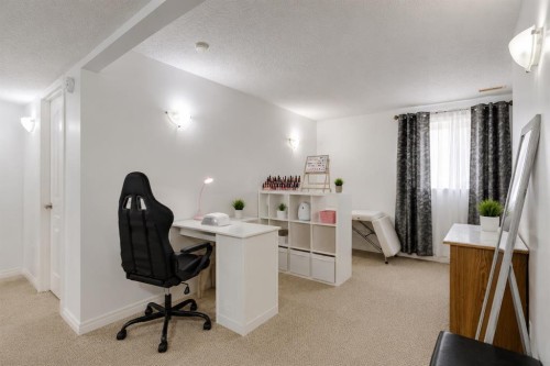 47 Westmount Road, Okotoks, AB - Indoor Photo Showing Office