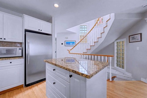 1631 16A Street Se, Calgary, AB 