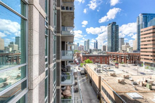 604-530 12 Avenue Sw, Calgary, AB - Outdoor With Balcony