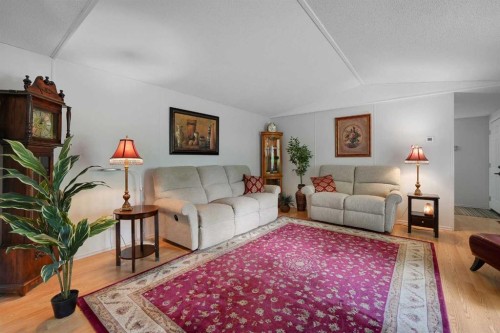 301 Stanley Avenue, Okotoks, AB 