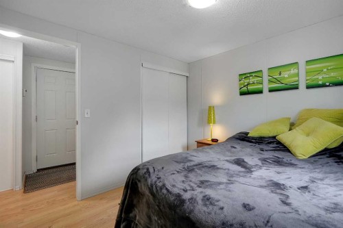 301 Stanley Avenue, Okotoks, AB 