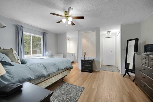 301 Stanley Avenue, Okotoks, AB 