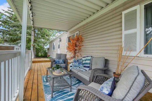 301 Stanley Avenue, Okotoks, AB 