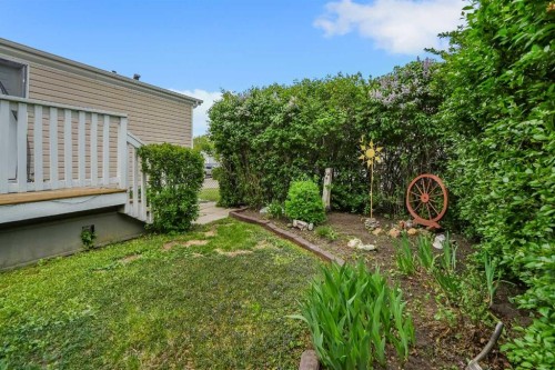 301 Stanley Avenue, Okotoks, AB 