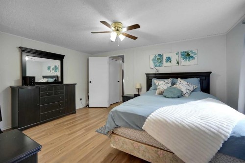 301 Stanley Avenue, Okotoks, AB 