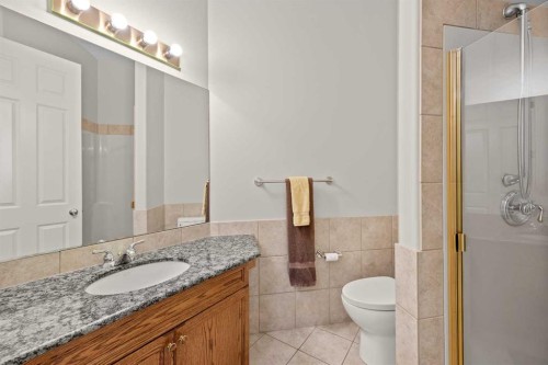 4580 Hamptons Way Nw, Calgary, AB - Indoor Photo Showing Bathroom