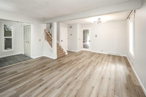 200 Edgedale Way Nw, Calgary, AB 