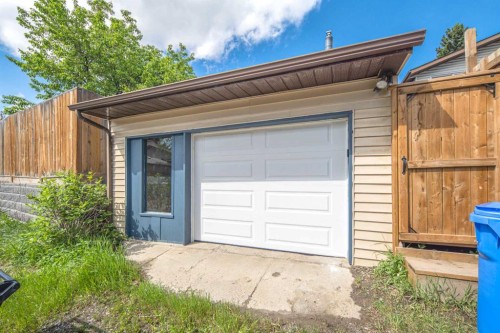 200 Edgedale Way Nw, Calgary, AB 