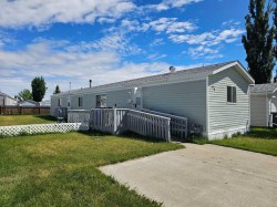 64 Westover Avenue Claresholm, AB T0L 0T0