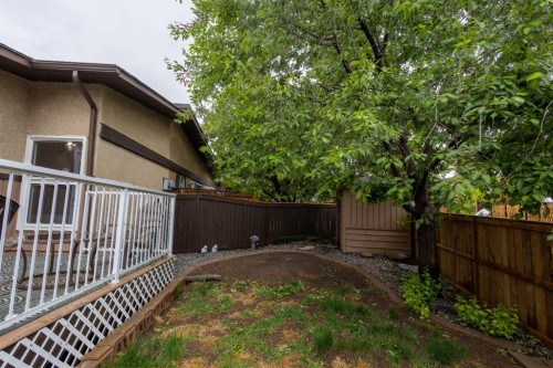 62 Berkley Close Nw, Calgary, AB 