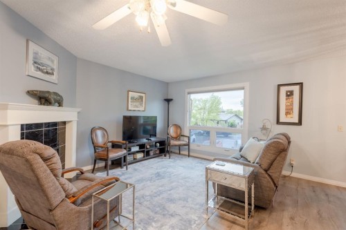 62 Berkley Close Nw, Calgary, AB 