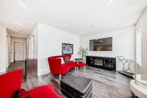 314 Reunion Heath Nw, Airdrie, AB 