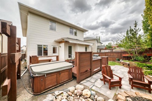 314 Reunion Heath Nw, Airdrie, AB 