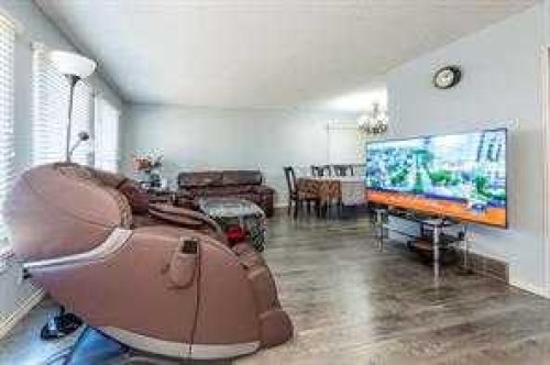 304 Whitefield Drive Ne, Calgary, AB 