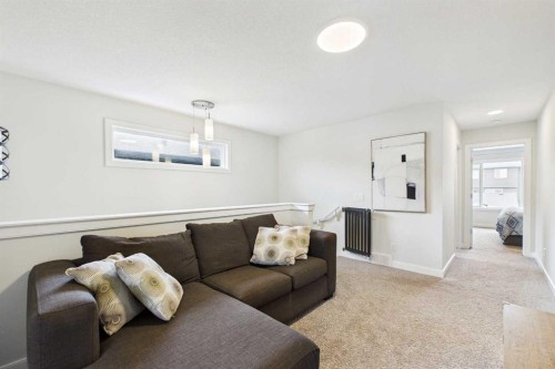 34 Birch Glen, Okotoks, AB - Indoor Photo Showing Living Room