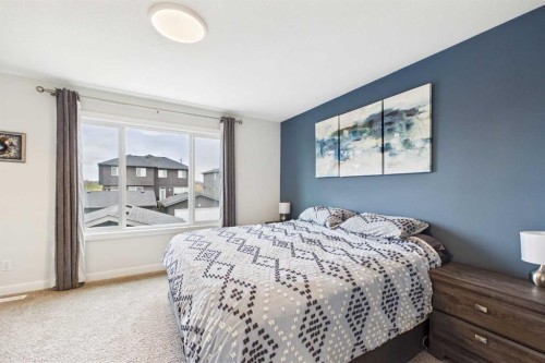 34 Birch Glen, Okotoks, AB - Indoor Photo Showing Bedroom