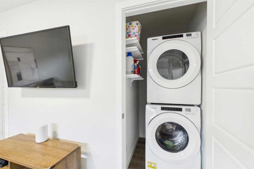 34 Birch Glen, Okotoks, AB - Indoor Photo Showing Laundry Room
