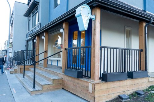 2121 Bowness Road Nw, Calgary, AB 