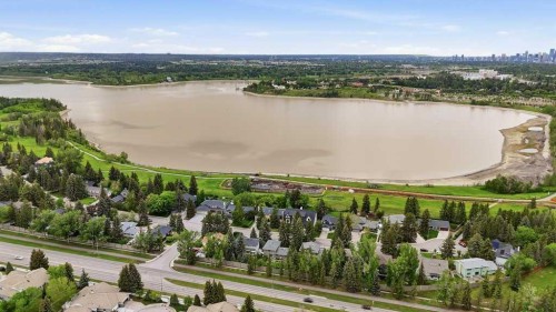 9824 19 Street Sw, Calgary, AB 