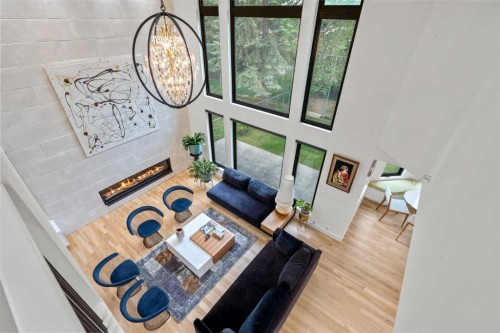 931 Shawnee Drive Sw, Calgary, AB - Indoor Photo Showing Other Room