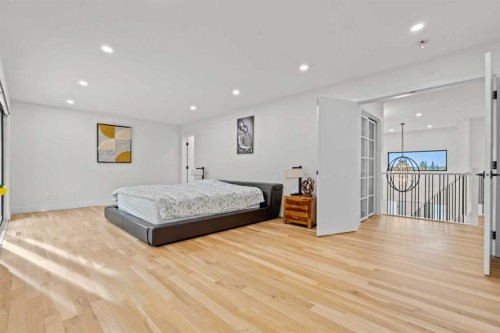 931 Shawnee Drive Sw, Calgary, AB - Indoor Photo Showing Bedroom
