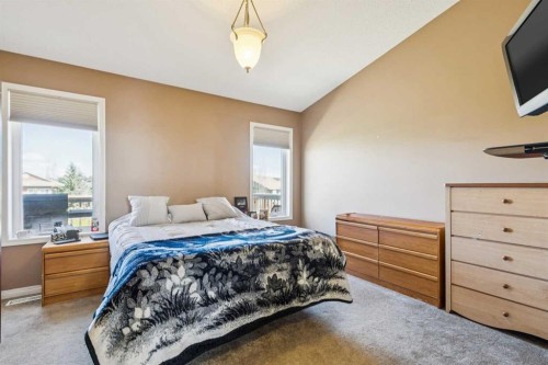 232 Hillcrest Court, Strathmore, AB - Indoor Photo Showing Bedroom