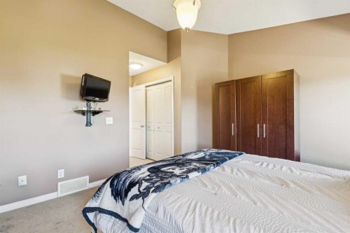 232 Hillcrest Court, Strathmore, AB - Indoor Photo Showing Bedroom