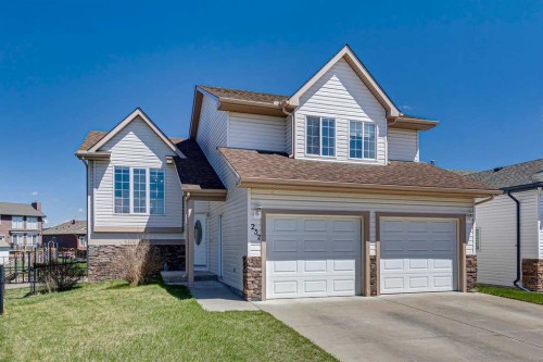 232 Hillcrest Court  Strathmore, AB T1P 1W2