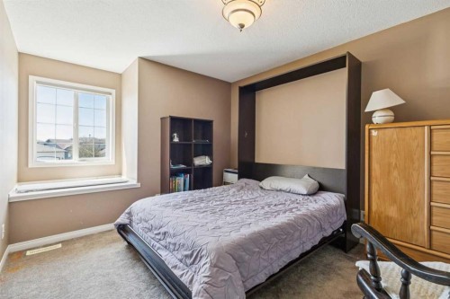 232 Hillcrest Court, Strathmore, AB - Indoor Photo Showing Bedroom