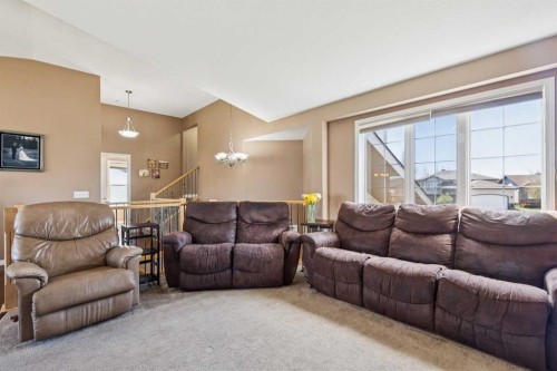 232 Hillcrest Court, Strathmore, AB - Indoor Photo Showing Living Room