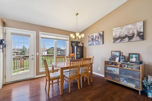 232 Hillcrest Court, Strathmore, AB - Indoor Photo Showing Dining Room