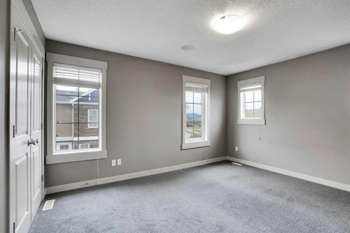 124 Lavender Link, Chestermere, AB - Indoor Photo Showing Other Room