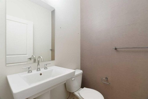 15 Homestead Close Ne, Calgary, AB 