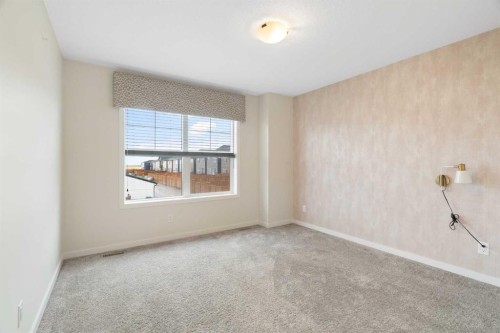 15 Homestead Close Ne, Calgary, AB 