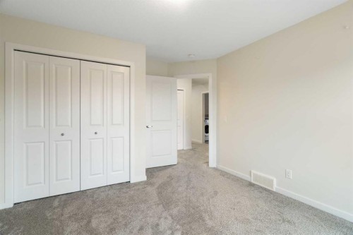 15 Homestead Close Ne, Calgary, AB 