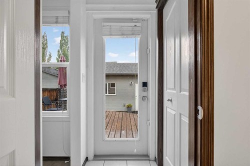 22 Autumn Green Se, Calgary, AB - Indoor Photo Showing Other Room