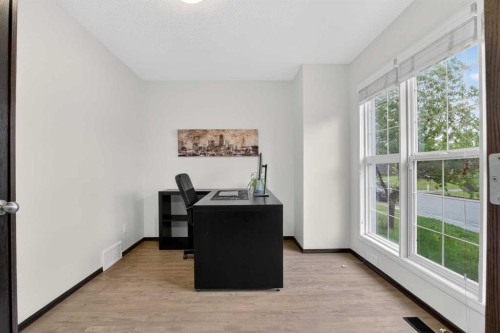 22 Autumn Green Se, Calgary, AB - Indoor