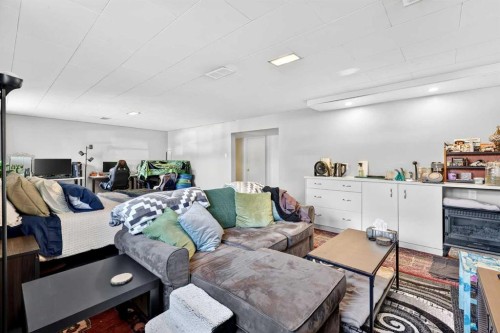 301 46 Avenue Sw, Calgary, AB 