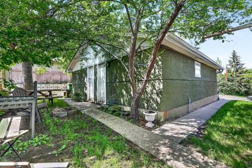 301 46 Avenue Sw, Calgary, AB 
