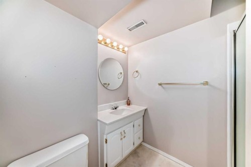 25 Silverstone Mews Nw, Calgary, AB 
