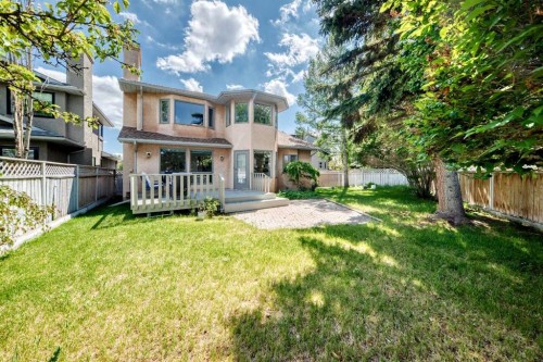 25 Silverstone Mews Nw, Calgary, AB 