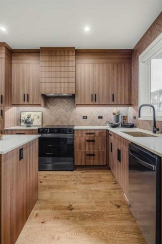 59 Lucas Way Nw, Calgary, AB 