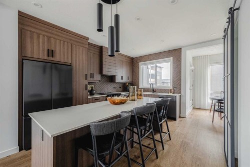 59 Lucas Way Nw, Calgary, AB 