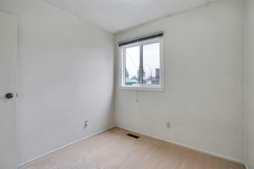 1104 53C Street Se, Calgary, AB 