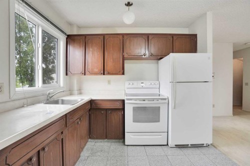 1104 53C Street Se, Calgary, AB 