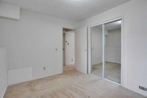 1104 53C Street Se, Calgary, AB 