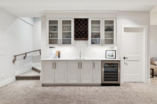 4803 19 Avenue Nw, Calgary, AB 