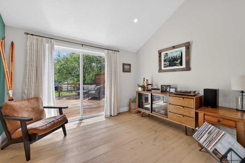 27 Bow Village Crescent Nw, Calgary, AB 